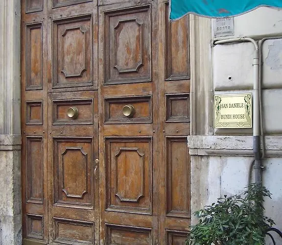San Daniele Bundi House 3*